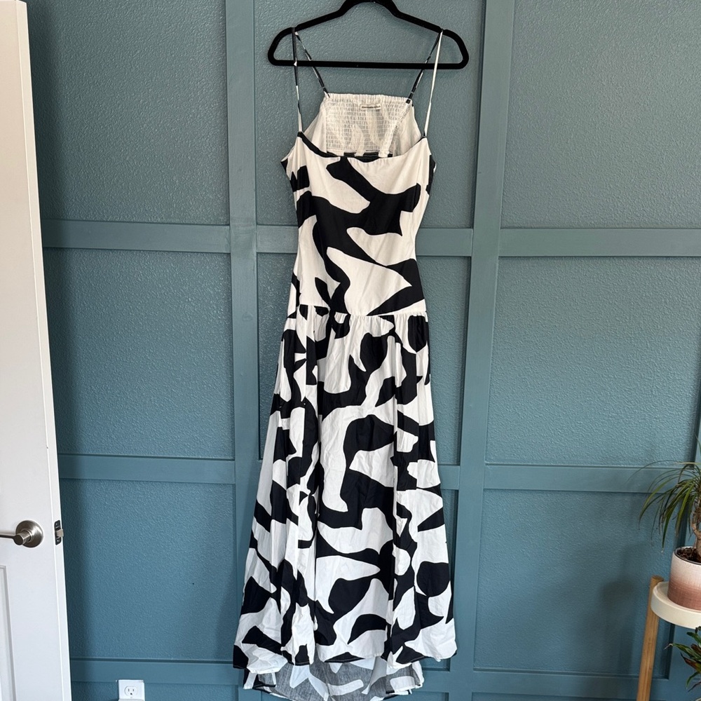 Abercrombie & Fitch Black and White Open Back Dress
